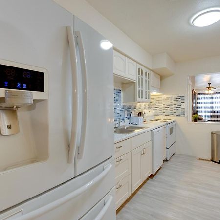 Breezy Fresno Home - Near Airport And Downtown Exterior foto