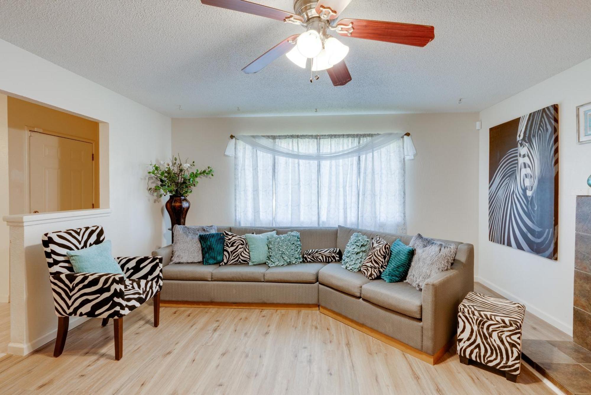 Breezy Fresno Home - Near Airport And Downtown Exterior foto